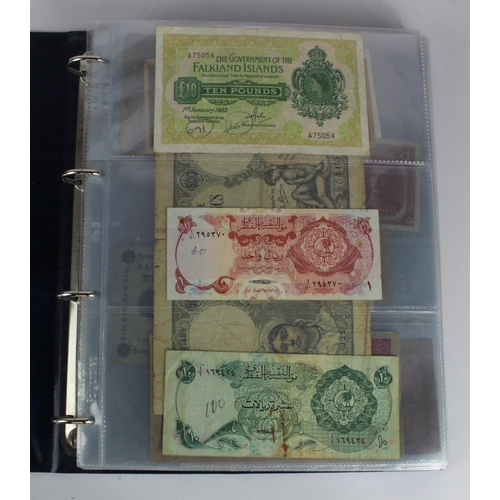 863 - World (163), a collection in album including Falkland Islands 10 Pounds, Algeria 500 Francs 1942, Ea... 