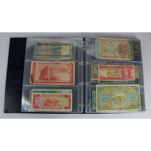 863 - World (163), a collection in album including Falkland Islands 10 Pounds, Algeria 500 Francs 1942, Ea... 