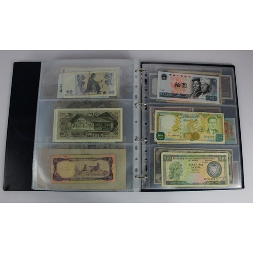 863 - World (163), a collection in album including Falkland Islands 10 Pounds, Algeria 500 Francs 1942, Ea... 