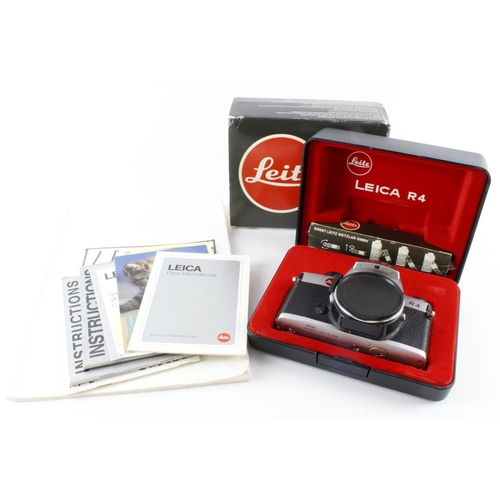 370 - Leica R4 camera body (1591284), with instruction manuals, contained in original Leica case and card ... 