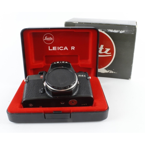 371 - Leica R4s Model 2 camera body (1656991), contained in original Leica case and card packaging (looks ... 