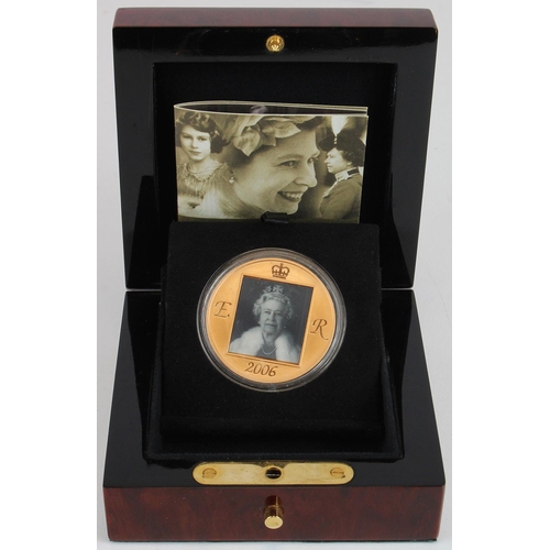 1779 - Queen Elizabeth eightieth birthday medal. Struck in 22ct gold (87g) by the Royal mint to a Proof fin... 