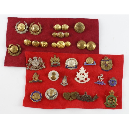 657 - Sweetheart / memorial (?) pin badge collection  (25)