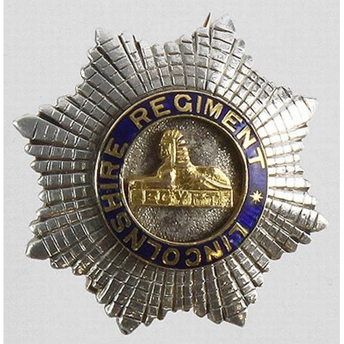 658 - Sweetheart badge, Lincolnshire Regt. Gold back & front & silver badge, very unusual and good quality... 