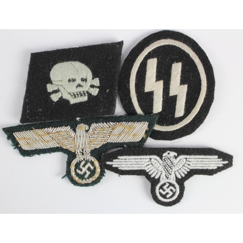 830 - WW2 German Nazi SS insignia.