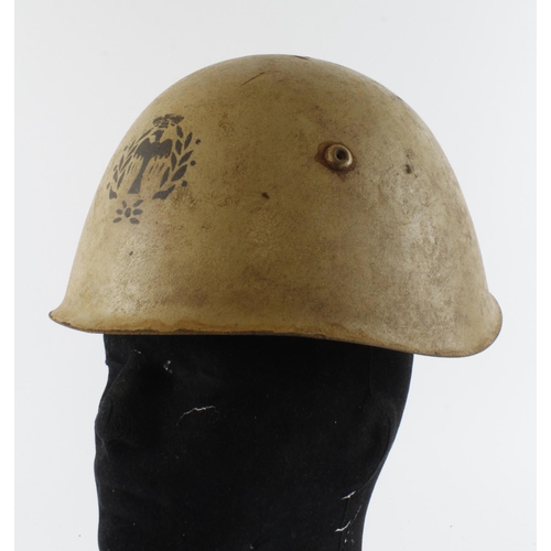 859 - WW2 Italian Airforce M33 Helmet in Desert Colour.