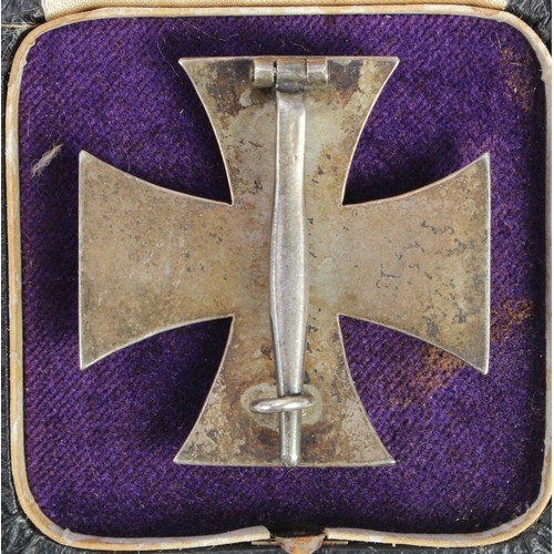 388 - Imperial German WW1 Iron Cross 1st class, solid private purchase, in fitted case.