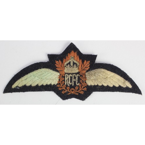 436 - Badge Royal Canadian Flying Corps pilots wings, service wear.