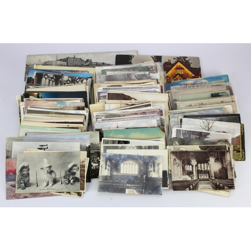 340 - Mixed vintage & modern collection in large box (approx 340 cards)