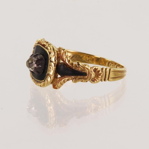 141 - 18ct yellow gold antique mourning ring, set with one old cut diamond approx 0.08ct, black enamel bor... 