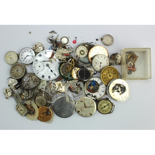 850 - Small box of assorted mechanical, automatic and quartz watch movements and dials, approx. thirty to ... 