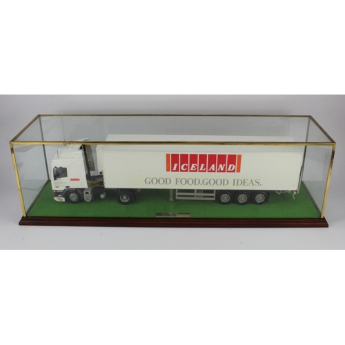 182 - Iceland interest. A large detailed scale model of an Iceland food lorry, with plaque 'Presented by N... 