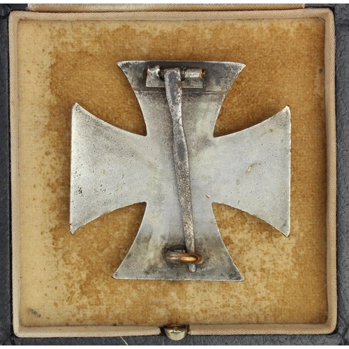 1190 - German Iron Cross 1st class pinback, likely a Naval issue, in fitted case.