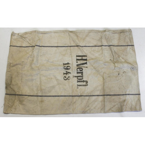 1294 - German WW2 1943 dated ration sack with large eagle to one side.