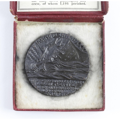 1693 - Lusitania medallion in good condition complete with box and original description sheet.