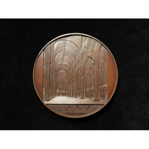 904 - British Commemorative Medal, bronze d.59mm: Lincoln Cathedral Architectural Medal by J. Weiner of Br... 