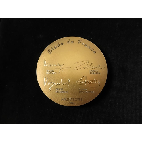 919 - French Commemorative Medal, bronze d.100mm: Stade de France, Architectes (medal) by sculptor Thérèse... 