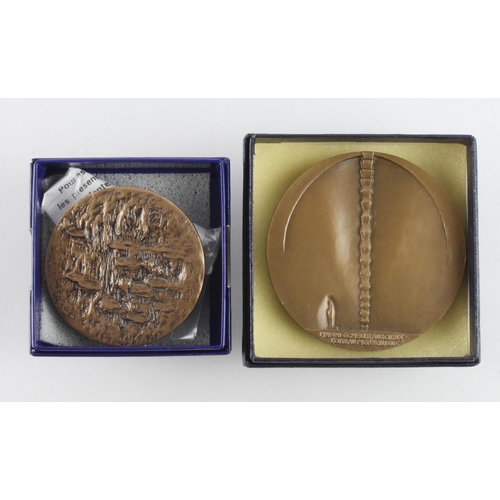 930 - French Commemorative Medals (2) Monnaie de Paris, bronze d.53mm and d.68mm: Claude Monet by Émile Ro... 