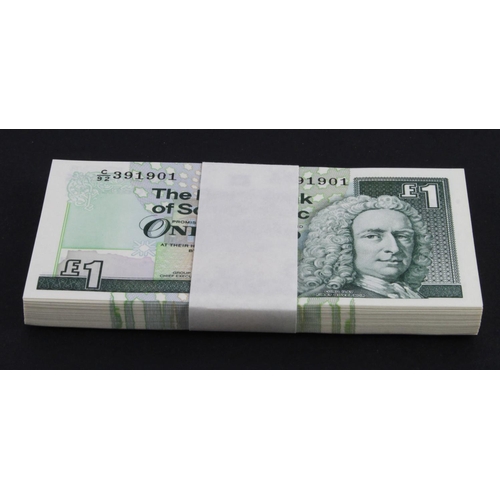 390 - Scotland, Royal Bank of Scotland 1 Pound (100) dated 1st October 2001, a full bundle of consecutivel... 