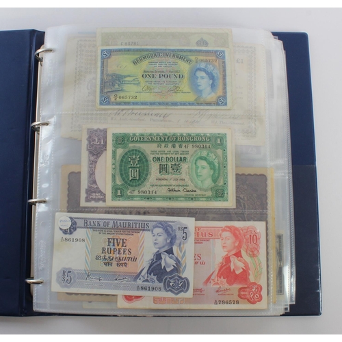 931 - World (280+), an album of mixed world notes to include Bermuda 1 Pound 1957, East Africa 1 Shilling ... 