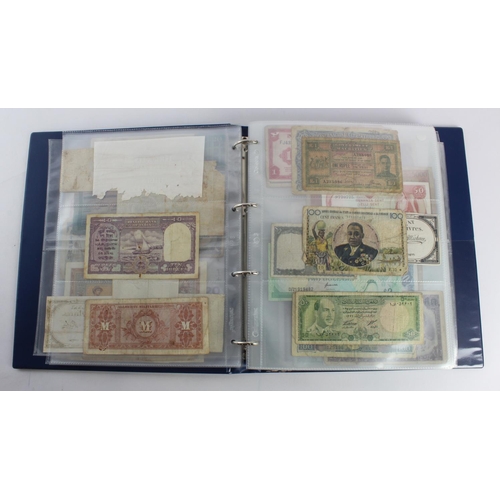 931 - World (280+), an album of mixed world notes to include Bermuda 1 Pound 1957, East Africa 1 Shilling ... 