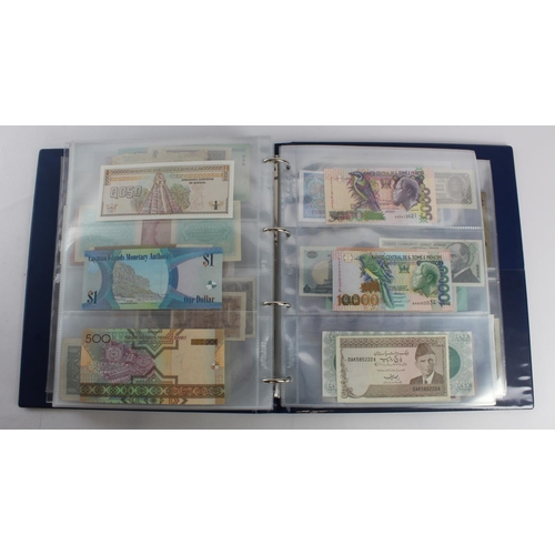 931 - World (280+), an album of mixed world notes to include Bermuda 1 Pound 1957, East Africa 1 Shilling ... 