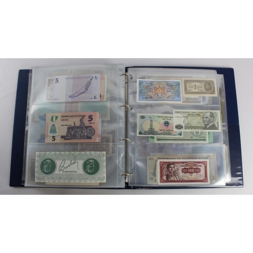 931 - World (280+), an album of mixed world notes to include Bermuda 1 Pound 1957, East Africa 1 Shilling ... 