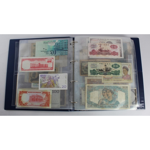 931 - World (280+), an album of mixed world notes to include Bermuda 1 Pound 1957, East Africa 1 Shilling ... 