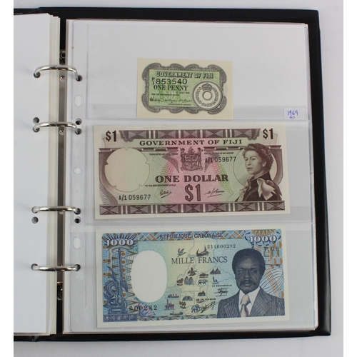 937 - World (40) in album with slipcase, Zambia 50 Ngwee, Rwanda 500 Francs 1974, Belgium 1000 Francs, Bel... 