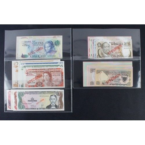 947 - World (72), Franklin Mint Presentation Sets of Specimen Banknotes From Around The World, comprising ... 