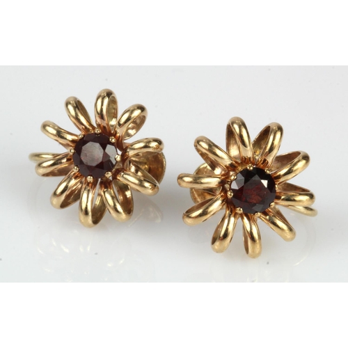 334 - 9ct yellow gold vintage ruby earrings, each round ruby measures approx. 5mm, earring diameter 15mm, ... 