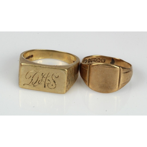 389 - Two 9ct yellow gold signet rings, finger sizes O/P and S, total weight 9.2g.