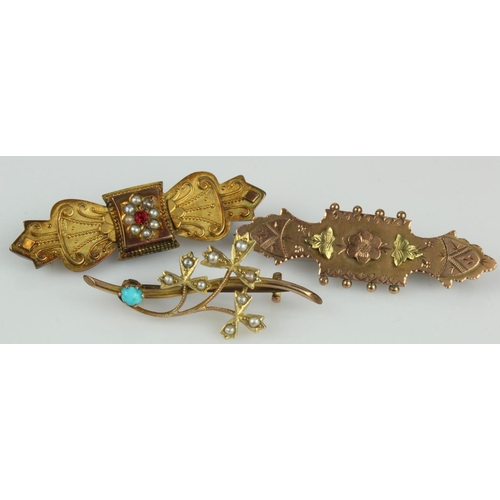 417 - Three 9ct gold/tests 9ct antique brooches, stones include seed pearls, turquoise and paste, total we... 