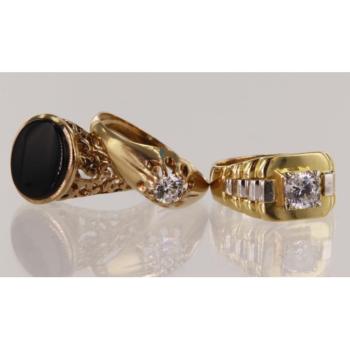 561 - Three 9ct gold/tests 9ct rings, stones include onyx and CZ, finger sizes P/Q, V, X/Y, total weight 1... 