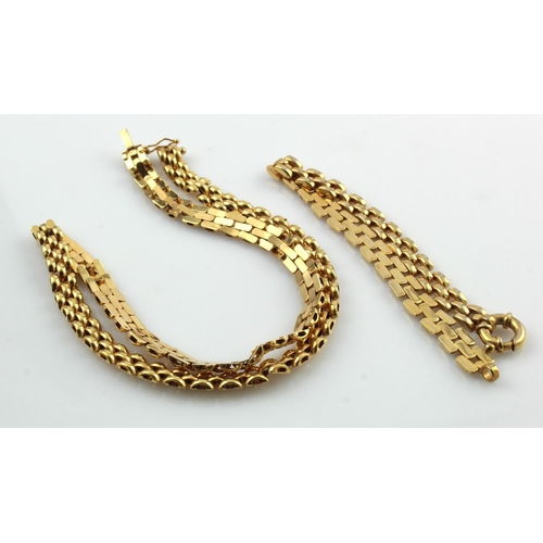 603 - 9ct yellow gold panther linked necklace and bracelet, necklace length 17