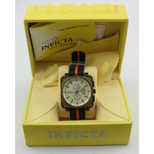 685 - Gents Invicta quartz chronograph wristwatch. The large cream dial with two subsidiary dials and trip... 