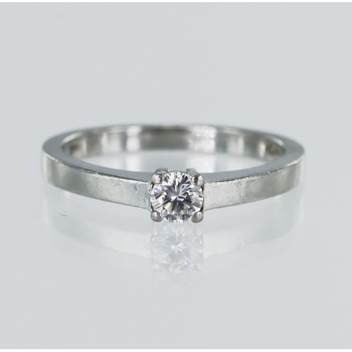 86 - 18ct white gold diamond solitaire ring, round brilliant cut approx. 0.23ct, estimated colour approx.... 