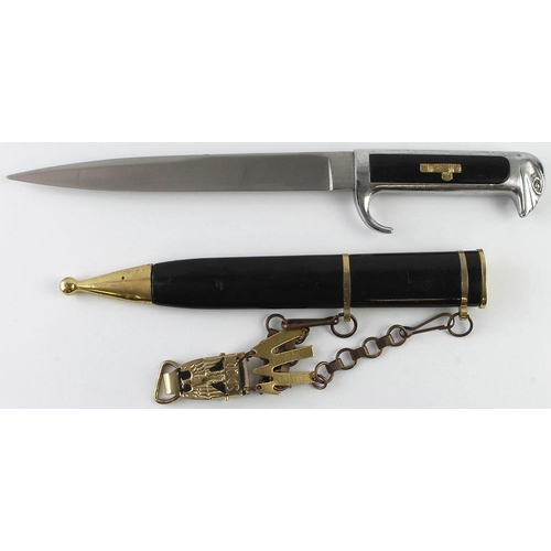 1024 - Italian Fascist dagger, replica with chains.