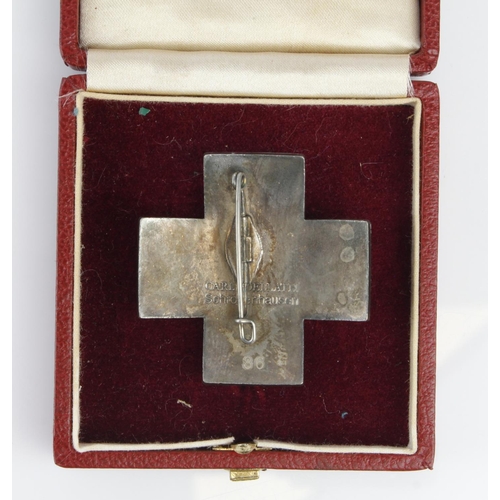 1168 - German DDAC badge, scarce for medical personnel on the Autobahn, in fitted case.