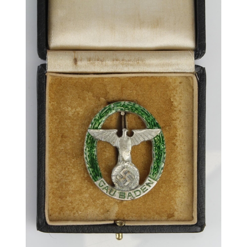 1181 - German Gau Baden badge, 800 stamped, in fitted case.