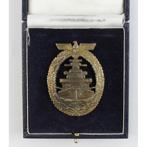 1198 - German Kriegsmarine destroyer War badge unmarked in case.