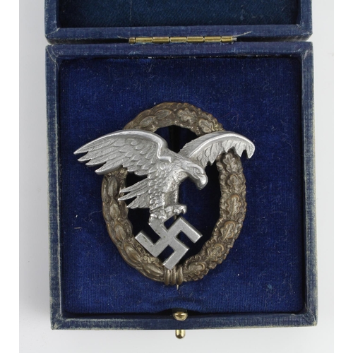 1218 - German Luftwaffe Observes War badge maker marked in case.