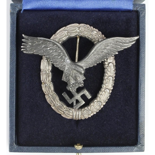 1221 - German Luftwaffe Pilots badge in fitted case of issue.