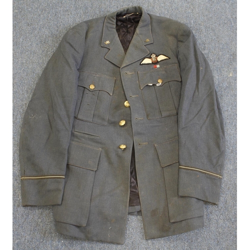 1743 - RAF WW2 pilots jacket unnamed with kings crown pilots wings, VR collar badges 1939-45 star medal bar... 