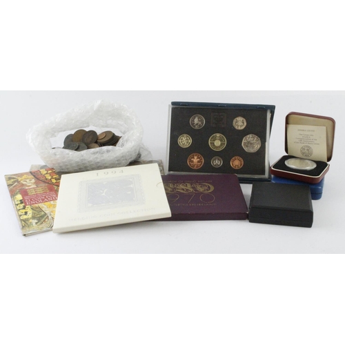 639 - GB & World Coins & Sets, an assortment 19th-20thC, silver noted.