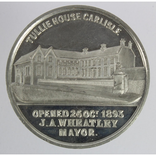 868 - British Commemorative Medal, white metal d.44mm: Tullie House Carlisle Institute of Science Literatu... 