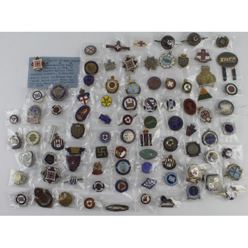 906 - Pin and lapel badges including enamelled, home front WW1, military, associations, businesses, etc.  ... 