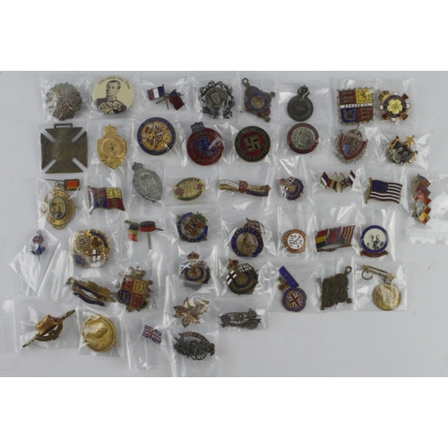 909 - Royal and Patriotic British lapel and pin badge collection, several enamelled  (approx 46)