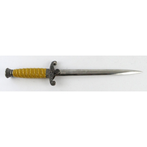 974 - German 3rd Reich Army Officers dagger, No scabbard, blade maker marked 'F W Holler Solingen'.