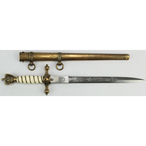 993 - German Kriegsmarine Officers dagger, etched blade, maker marked blade, complete with scabbard.